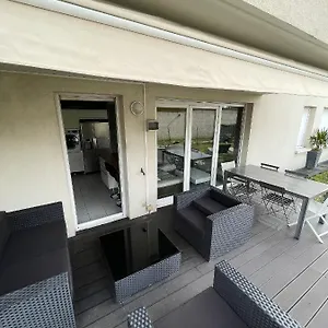 Apt. Entier 2 Eurexpo Garage Appartement